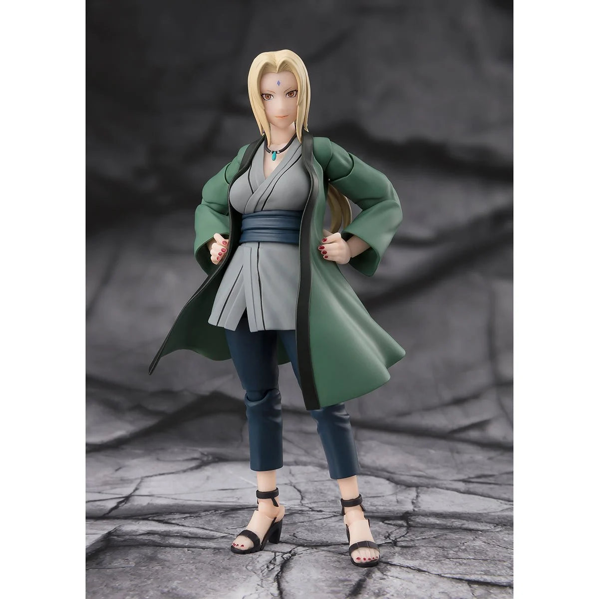 S.H.Figuarts – Tsunade (The Legendary Medical Ninja) Action Figure