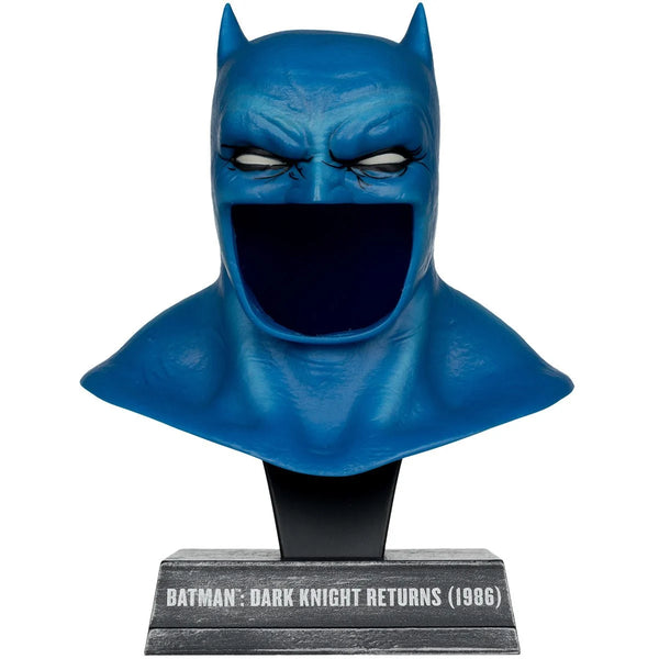 DC Direct – Batman (Dark Knight Returns) 1:3 Scale Cowl Prop Replica