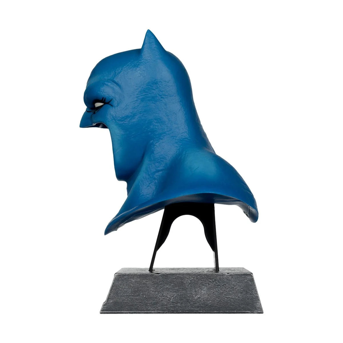 DC Direct – Batman (Dark Knight Returns) 1:3 Scale Cowl Prop Replica