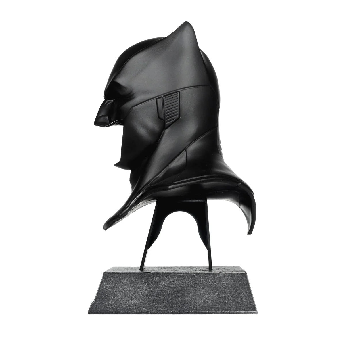 DC Direct – Batman (Justice League) 1:3 Scale Cowl Prop Replica