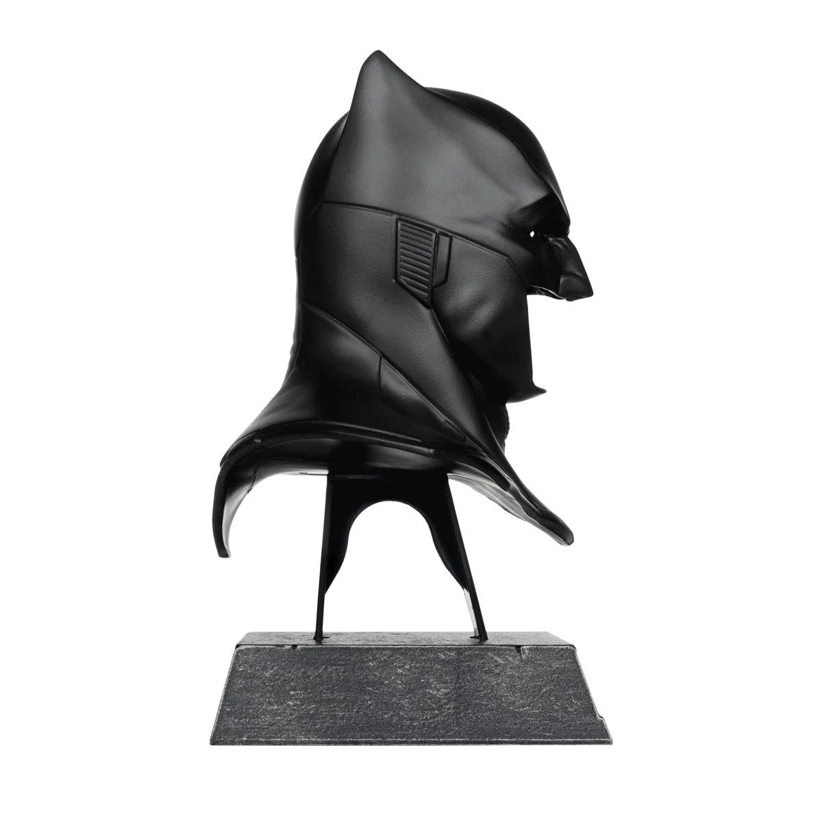 DC Direct – Batman (Justice League) 1:3 Scale Cowl Prop Replica