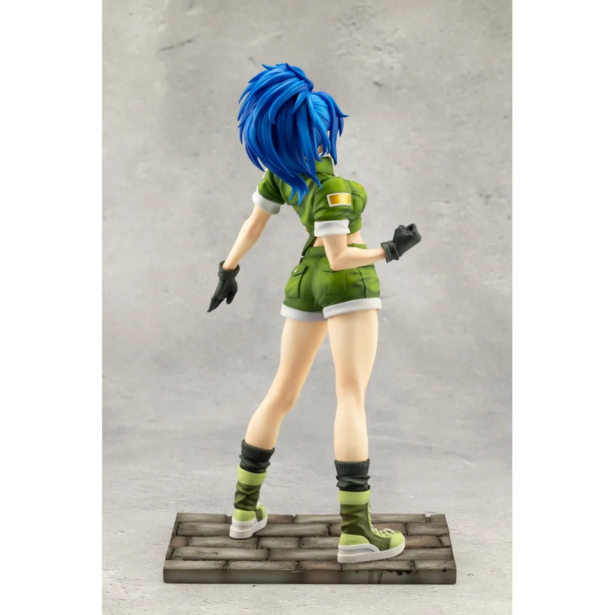 Kotobukiya – Leona Heidern 1:7 Scale Bishoujo Statue
