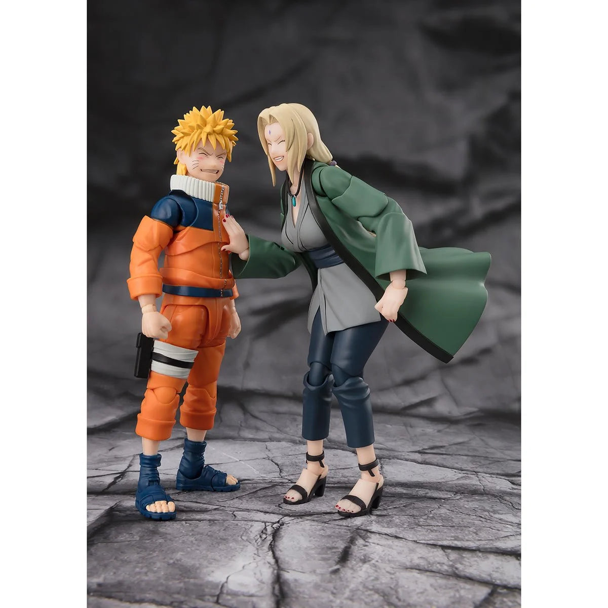 S.H.Figuarts – Tsunade (The Legendary Medical Ninja) Action Figure